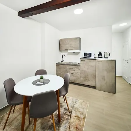 Apartment Cardo
